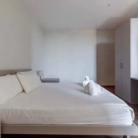Apartament Vatican Pertusa Luxury 6 Rooms And Living King Apartment Vatican View