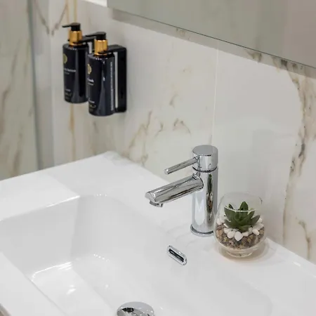 Apartament Vatican Pertusa Luxury 6 Rooms And Living King Apartment Vatican View