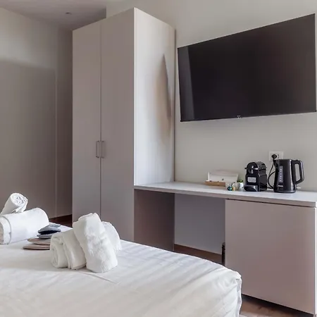 Apartament Vatican Pertusa Luxury 6 Rooms And Living King Apartment Vatican View *