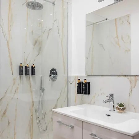 Vatican Pertusa Luxury 6 Rooms And Living King Apartment Vatican View Apartmán