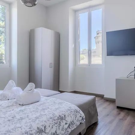 Vatican Pertusa Luxury 6 Rooms And Living King Apartment Vatican View Apartmán *
