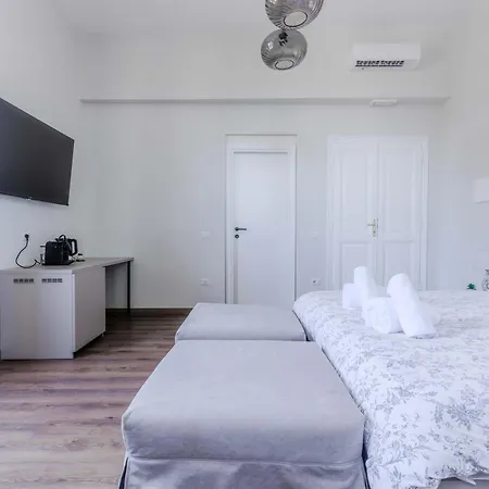 Vatican Pertusa Luxury 6 Rooms And Living King Apartment Vatican View * Řím